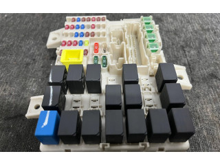 Блок предохранителей  8565A174   Mitsubishi Colt    