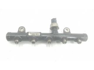 Vstřikovací lišta 9681649580, 31216186 Volvo S40 pro naftový motor 2.0