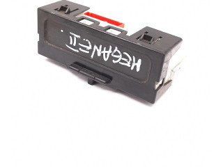 Дисплей    8200107839, 21667671-1   Renault Megane II