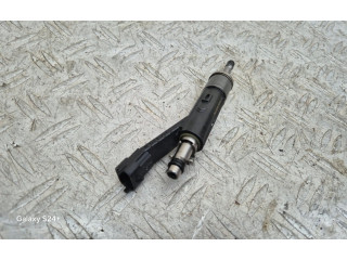 Vstřikovač 9822715980   Peugeot 5008 II     