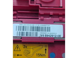 Блок предохранителей  10688710, 18862   BMW 1 E81 E87    