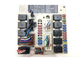 Блок предохранителей Nissan Sentra B16