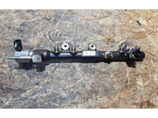 Vstřikovací lišta 175216439R Nissan Navara D23