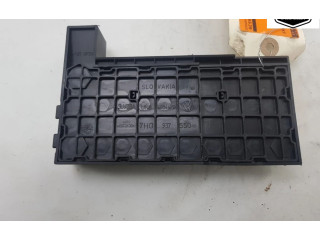 Pojistková skříňka 7H0937550A Volkswagen Transporter - Caravelle T5 2003