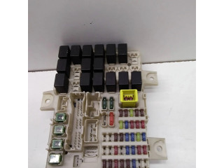 Блок предохранителей MN108319, 04176E31 Mitsubishi Colt