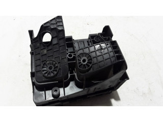 Блок предохранителей 1K0937629A   Volkswagen Caddy    