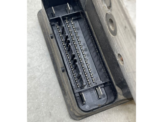 Блок АБС 8671224, 5WK84002   Volvo  V70  2000 - 2004 года