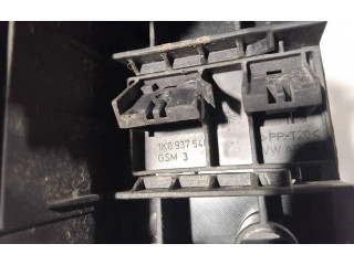 Блок предохранителей 1k0937540 Skoda Octavia Mk2 (1Z)