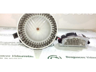 Вентилятор печки Audi A4 Allroad