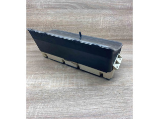 Přístrojová deska Volvo 460 1990 466857