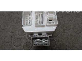 Блок предохранителей MN108928 Mitsubishi Colt