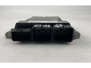 Блок управления двигателем Блок управления 31336712, S180134102A   Volvo V70