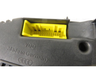 Панель приборов 110008639014, 4D0919033G   Audi A8 S8 D2 4D       