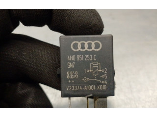Блок предохранителей 4H0951253C Audi Q3 8U