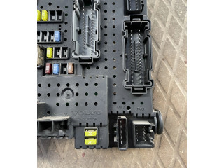 Блок предохранителей 30786646, 07W143   Volvo V70    