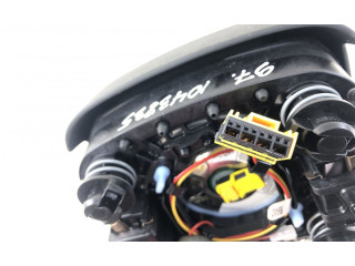 Подушка безопасности водителя 32384652, 32384652 Volvo XC40