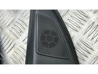 Другая деталь салона