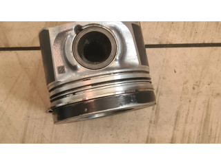 Píst 84l110 BMW 5 F10 F11 pro naftový motor 3.0