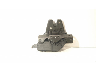 Zámek zadních dveří 8196401 BMW 3 E46 2001