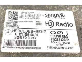 Радио/ проигрыватель CD/DVD / навигация