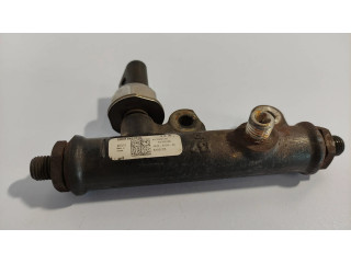 Vstřikovací lišta 4R8Q9C066AE, A2C20001297 Land Rover Discovery 3 - LR3 pro naftový motor 2.7