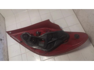 Задний фонарь правый сзади 964998668002, VP5PFX13N005AA    Peugeot 207   