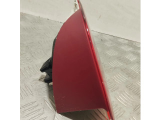 Задний фонарь Jaguar XE 2015- года