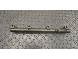 Топливная рампа 000283629, 054171075 Maserati Ghibli 3.0