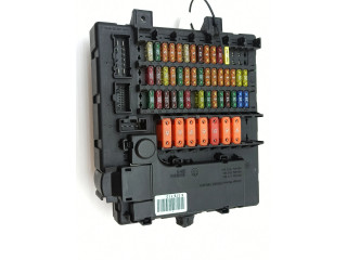 Блок предохранителей 6905228, 6911922   BMW Z4 E85 E86    