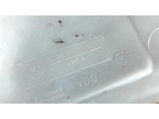 Бачок оконной жидкости    