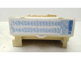 Блок предохранителей 63586794, 8273078011 Lexus NX