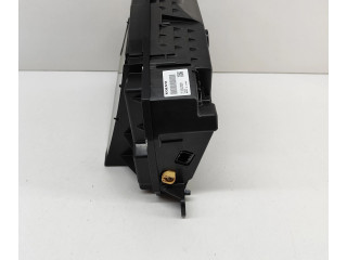 Дисплей 32374629 Volvo XC60