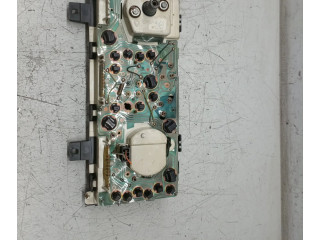 Панель приборов    Renault Clio I       