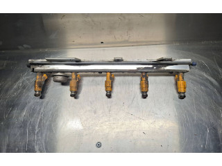 Топливная рампа 1270568   Volvo S70  V70  V70 XC   для двигателя B5254S