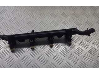 Топливная рампа 036971824A Audi A2