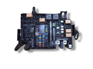 Блок предохранителей 91262-J7120   KIA Ceed    