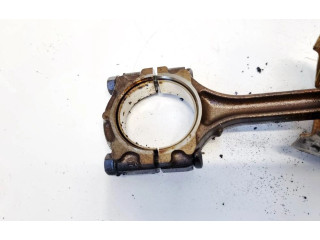 Поршень с шатуном Mitsubishi Carisma