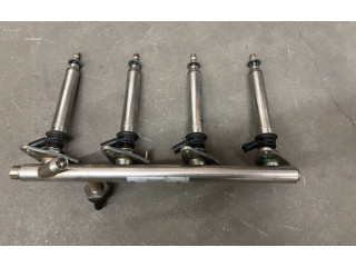 Топливная рампа A2740700995, 1413500754340   Mercedes-Benz C W205  