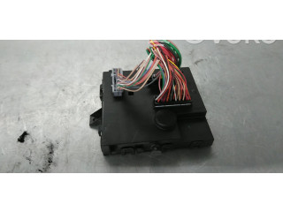 Pojistková skříňka Řídící jednotka BSM 8201002168 Renault Wind 2011