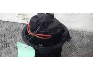 Вентилятор печки    272100975R   Dacia Sandero