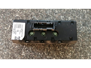 Дисплей    13301082   Opel Meriva A