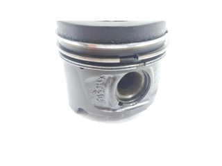 Поршень с шатуном K9K656 120A17296R, 1111AA Dacia Duster