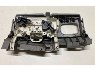 Блок управления климат-контролем    Renault Trafic I