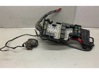 Блок предохранителей 9168986, 9441542   Volvo S80