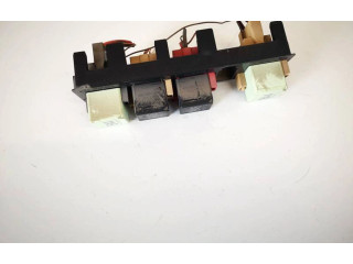 Блок предохранителей  7n0937503a   Skoda Yeti (5L)    