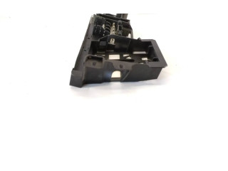   Pojistková skříňka 4E0971845   Audi A8 S8 D3 4E 2008