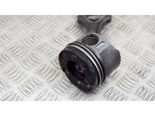 Píst A6110300320, A6110300717 Mercedes-Benz C W203 pro naftový motor 2.2 OM 611.962