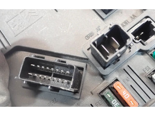 Pojistková skříňka Peugeot 206 CC 2004