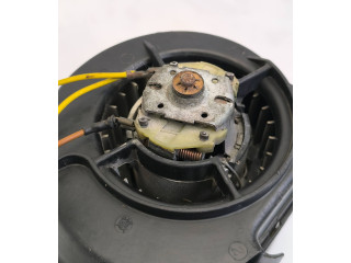 Вентилятор печки 321819021A, 171905051B Audi 80 90 B2