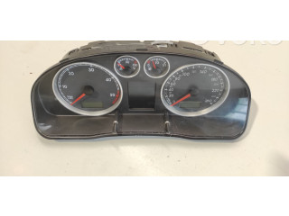 Панель приборов 81071428, 88311322 Skoda Superb B5 (3U)